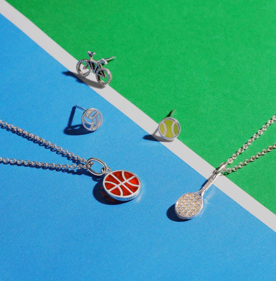 Jewelry for Sports Fans: Team Spirit Meets Style 🏈 ⚽️