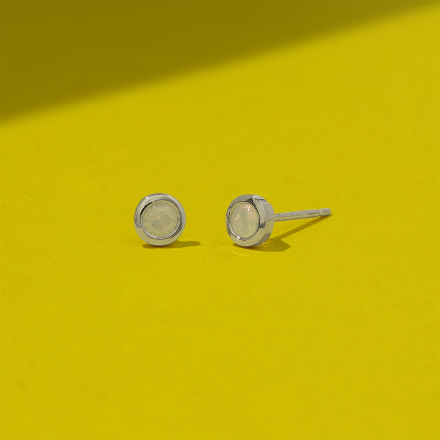 Mini Stud Earrings with Stone (EA 9068)