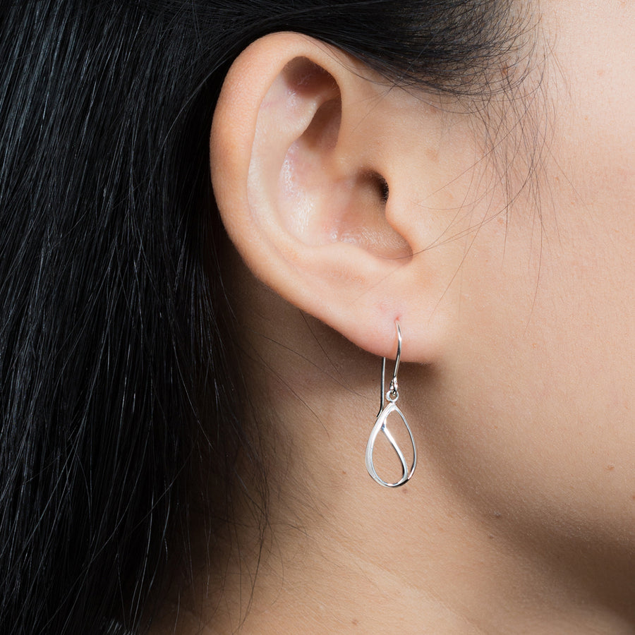 Modern Leaf Outline Dangle Earrings (EDA 2758)