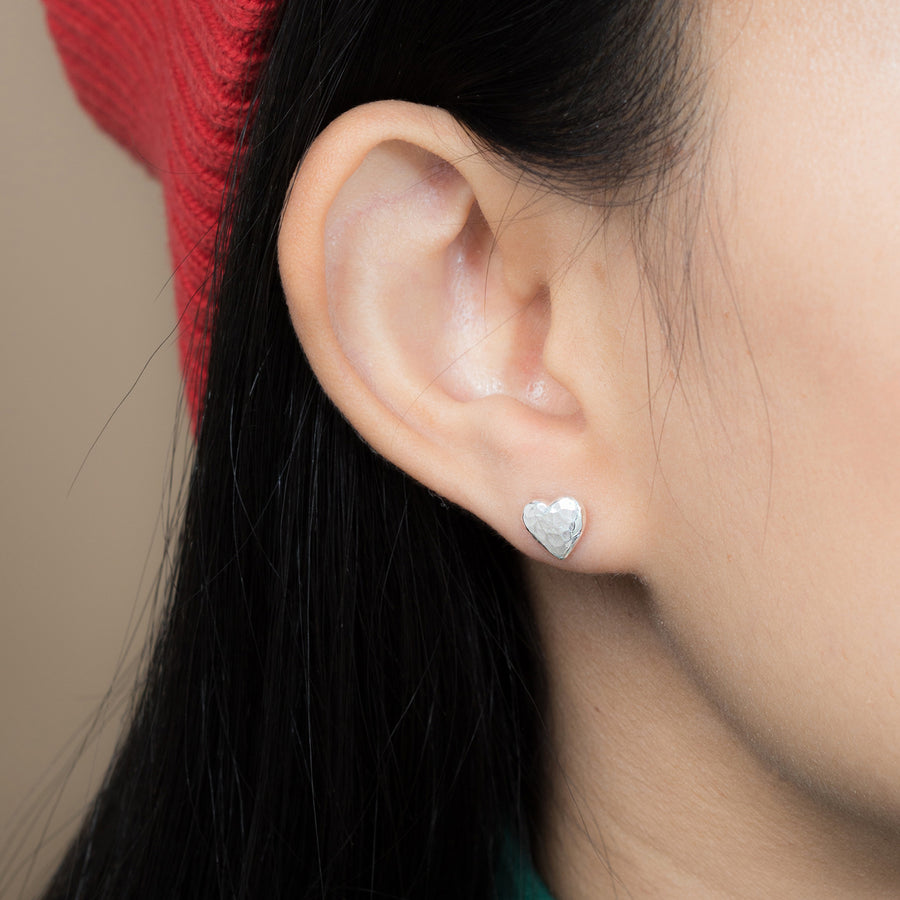 Hammered Heart Studs (ES 2788)